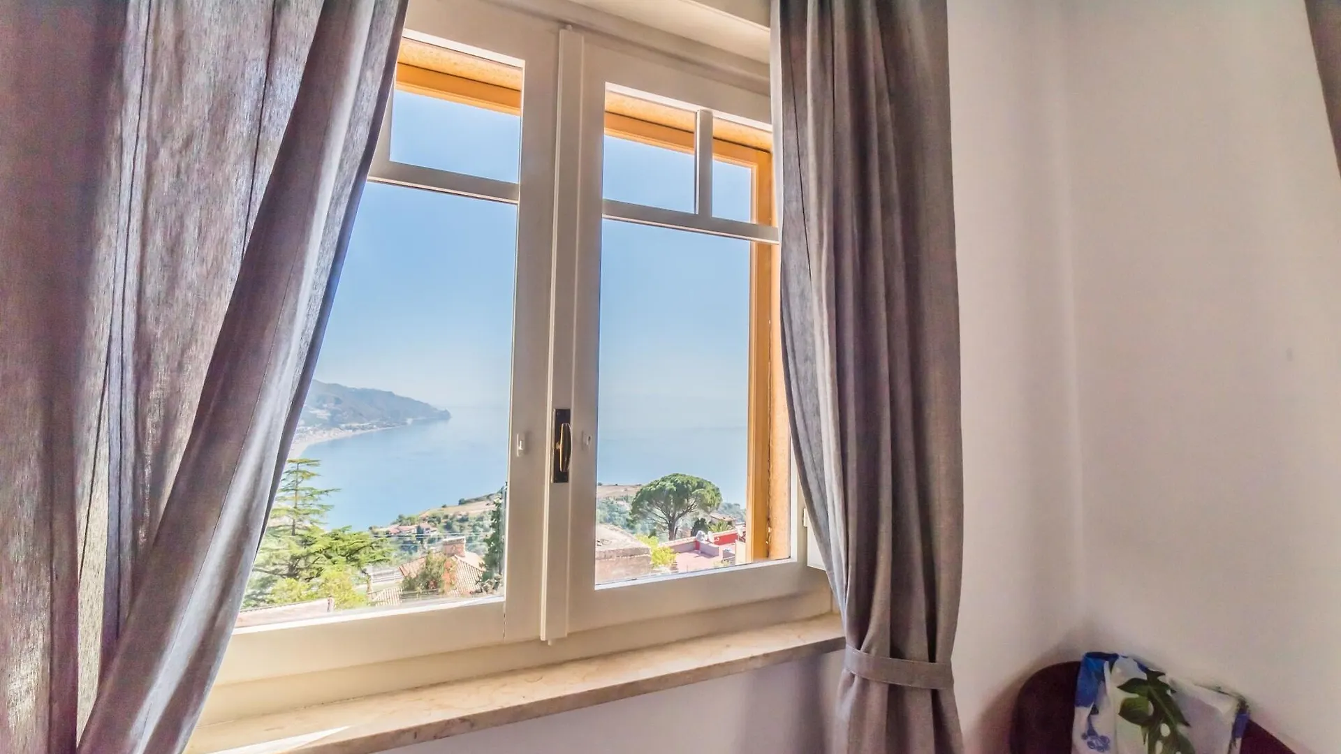 Villa Fiorita Boutique Hotel Таормина