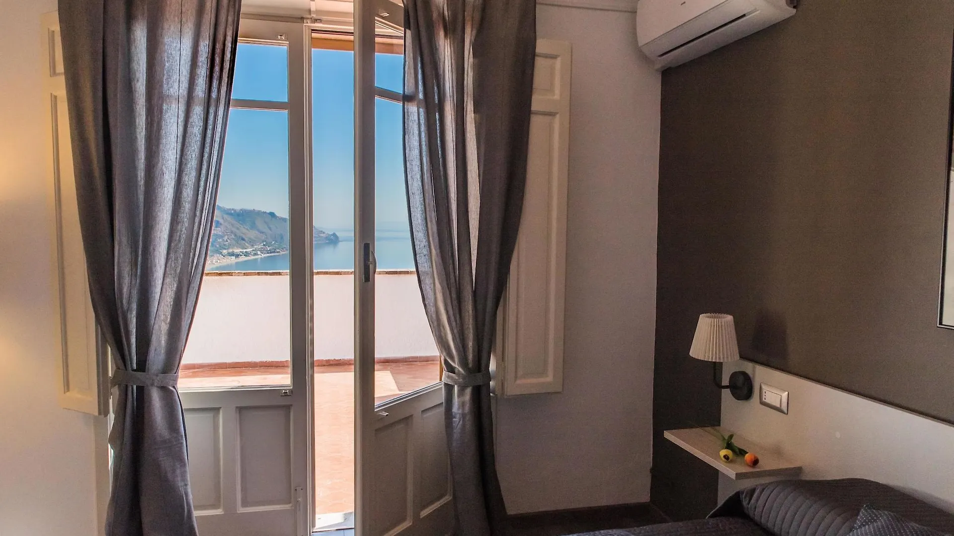 Villa Fiorita Boutique Hotel Таормина